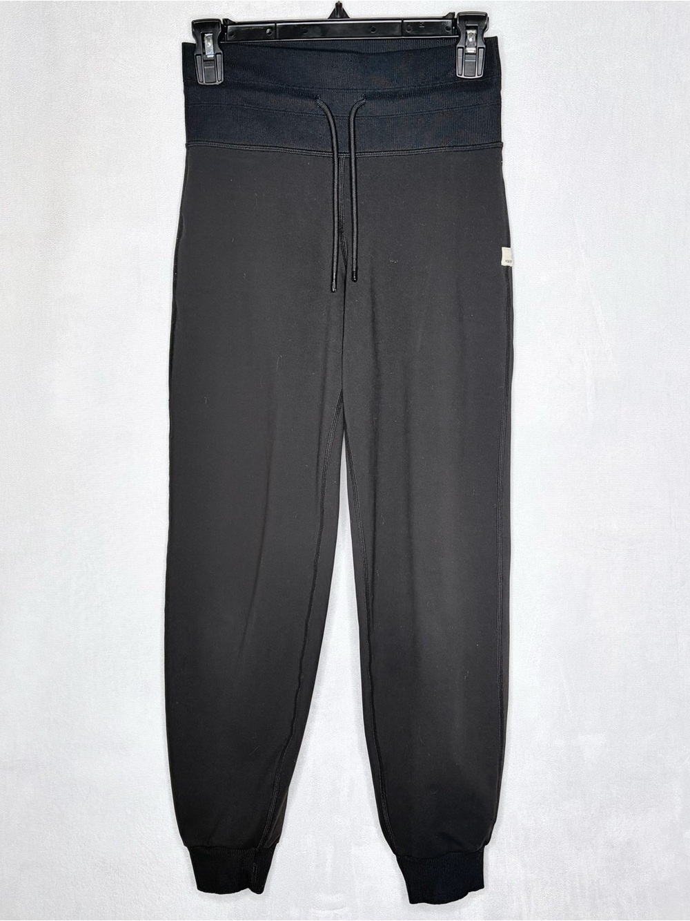 Vuori Black Active Daily Jogger - Picture 3 of 7